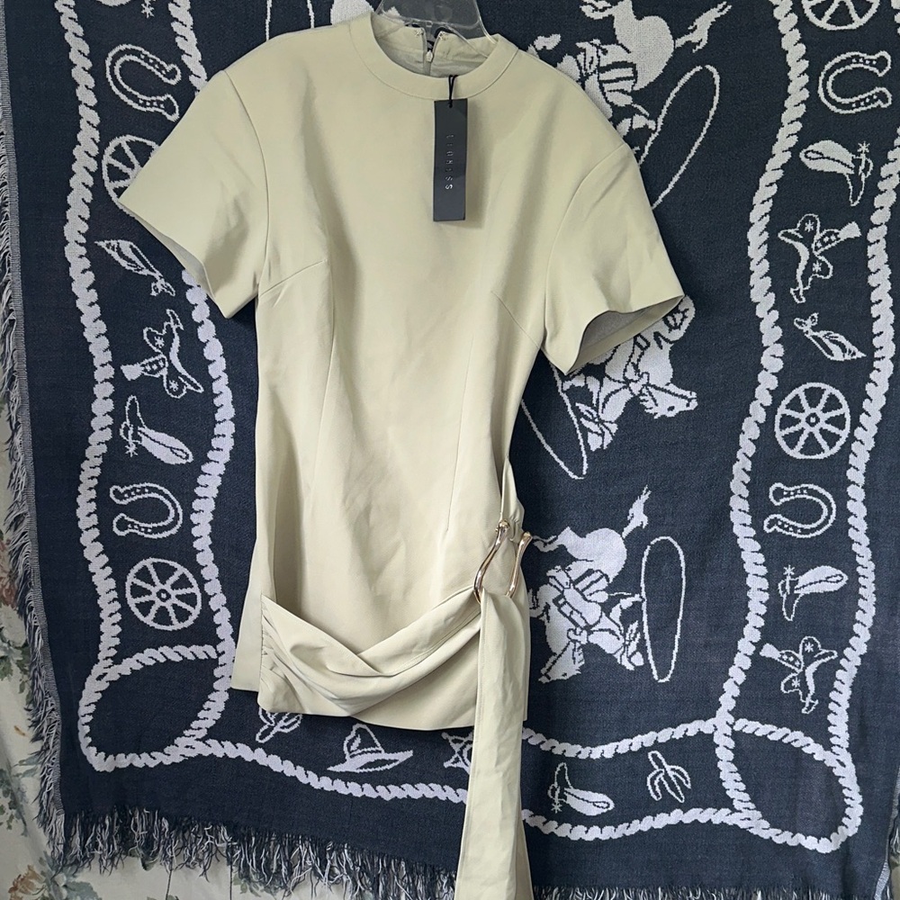 Lioness Cream Short Sleeve Dress